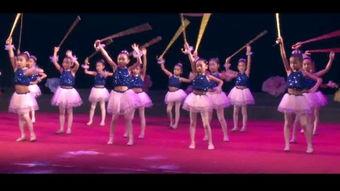 大眼睛成人出场舞蹈视频,激情四溢,舞动青春