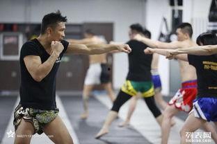 成人女生散打视频教程,女性实战技巧视频教程解析