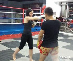 成人女生散打视频教程,女性实战技巧视频教程解析