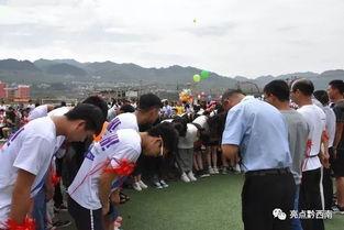 成人礼拥抱感人视频,见证成长与感动